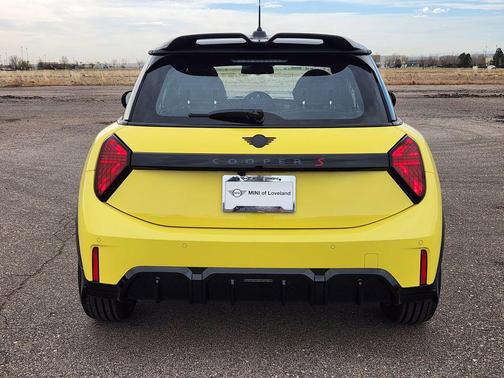 Sunny Side Yellow 2026 MINI Hardtop Cooper S