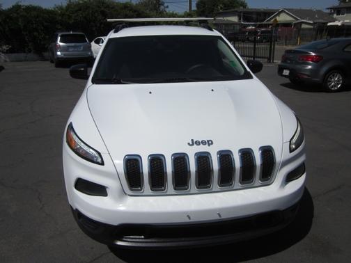 2016 Jeep Cherokee Sport