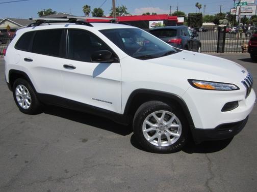 2016 Jeep Cherokee Sport
