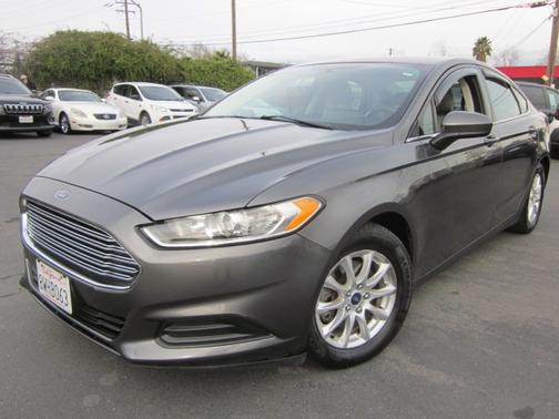 2015 Ford Fusion SE