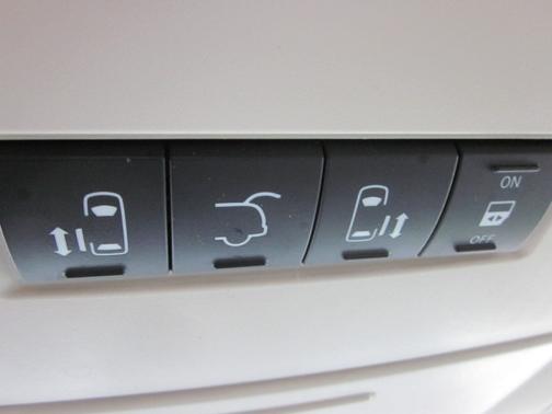 2014 Volkswagen Routan SEL Premium