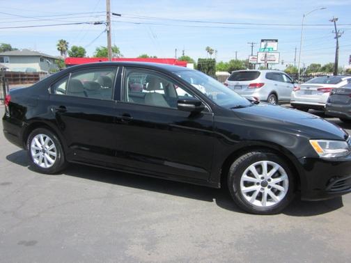 black 2012 Volkswagen Jetta SE