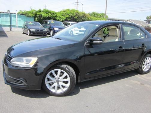 black 2012 Volkswagen Jetta SE