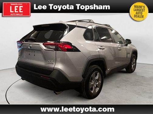 2022 Toyota RAV4 Hybrid XLE