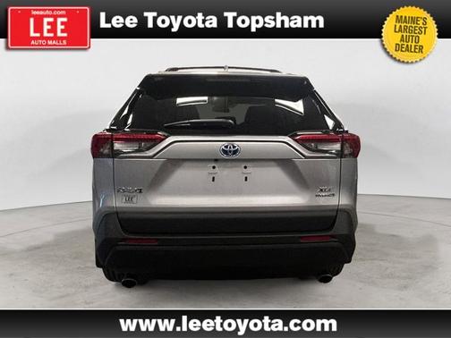 2022 Toyota RAV4 Hybrid XLE