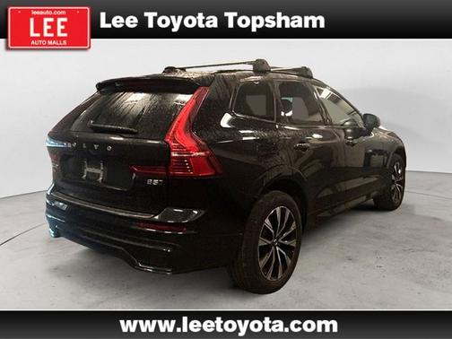2023 Volvo XC60 Plus Dark Theme