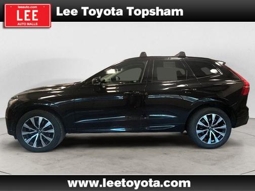 2023 Volvo XC60 Plus Dark Theme