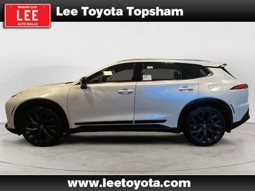 2025 Toyota Crown Signia Limited