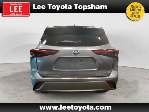2023 Toyota Highlander Hybrid Platinum