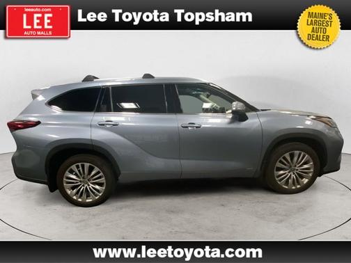 2023 Toyota Highlander Hybrid Platinum