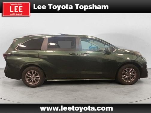 2024 Toyota Sienna XLE
