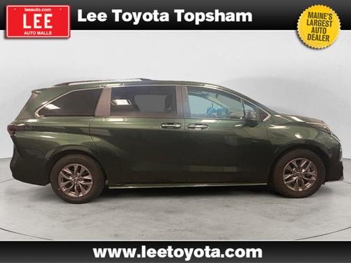 2024 Toyota Sienna XLE