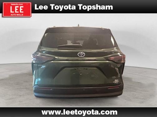 2024 Toyota Sienna XLE