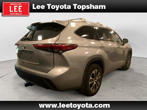 2021 Toyota Highlander Hybrid XLE