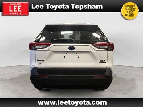 2022 Toyota RAV4 Hybrid XLE