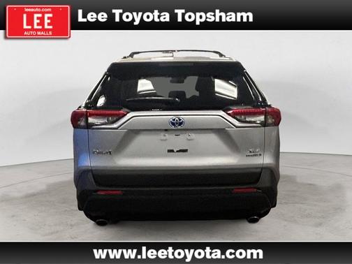Silver Sky Metallic 2022 Toyota RAV4 Hybrid XLE