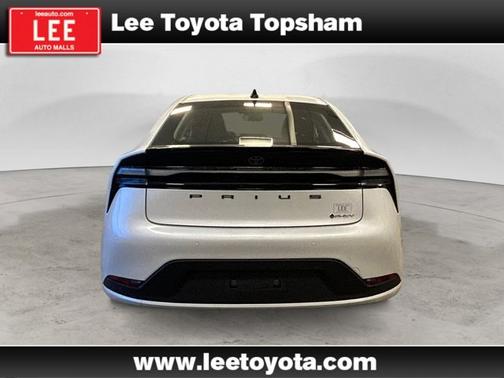 2026 Toyota Prius Plug-In Hybrid SE