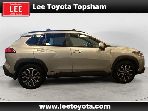 2024 Toyota Corolla Cross Hybrid SE