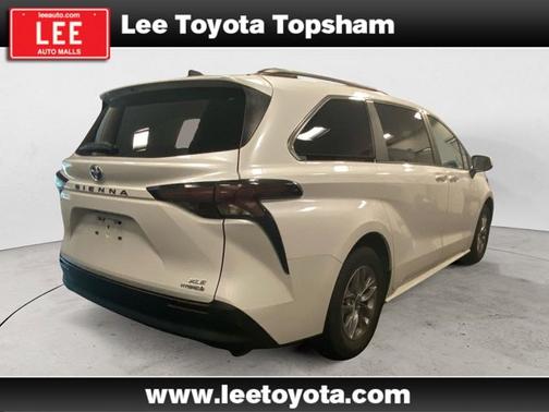 2023 Toyota Sienna XLE
