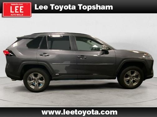 2022 Toyota RAV4 Hybrid LE