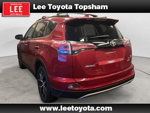 Barcelona Red Metallic 2016 Toyota RAV4 SE