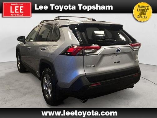 Silver Sky Metallic 2022 Toyota RAV4 Hybrid XLE