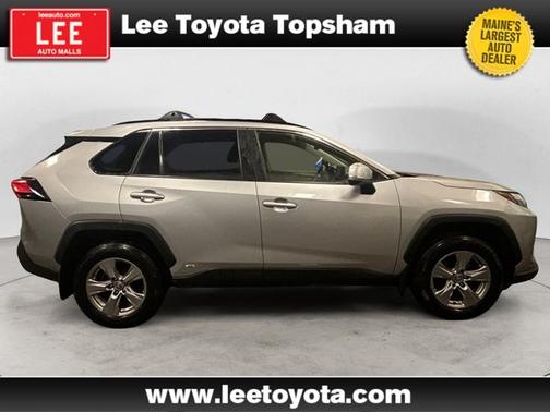 Silver Sky Metallic 2022 Toyota RAV4 Hybrid XLE