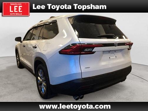 Pearl 2024 Toyota Grand Highlander XLE