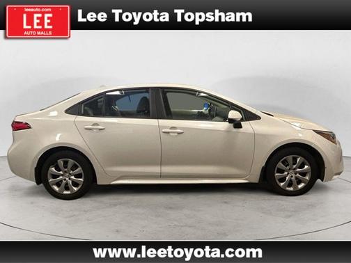 Blizzard Pearl 2020 Toyota Corolla LE