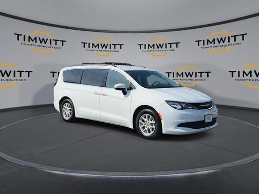 2021 Chrysler Voyager LXI