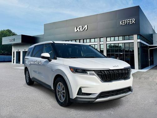 2024 Kia Carnival LX