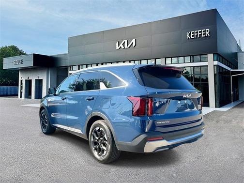 2025 Kia Sorento S