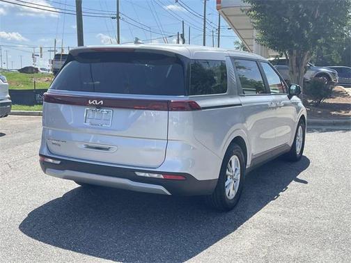 2022 Kia Carnival LX