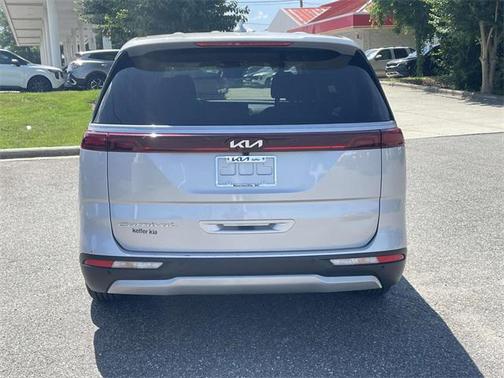 2022 Kia Carnival LX