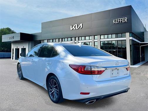 2016 Lexus ES 350 Base
