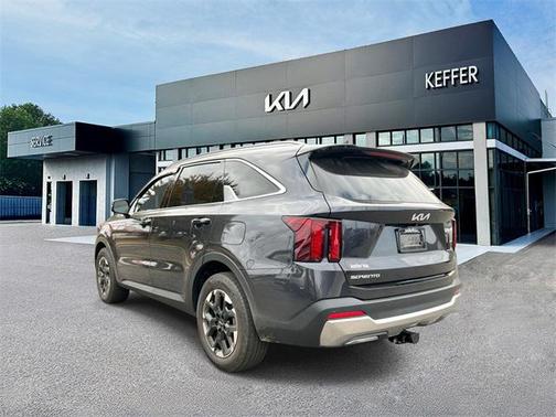 2025 Kia Sorento S