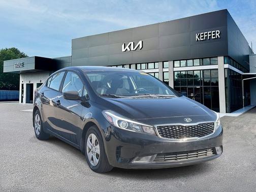Aurora Black Pearl 2017 Kia Forte LX