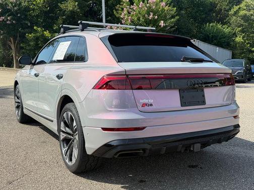 Sakhir Gold Metallic 2024 Audi Q8 55 Prestige