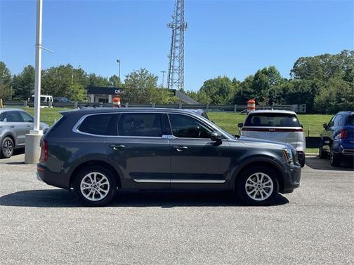 2022 Kia Telluride LX
