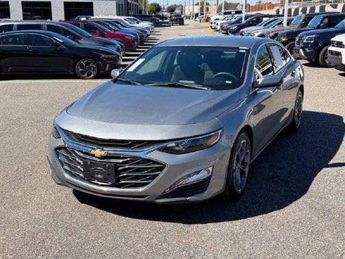 Sterling Gray Metallic 2024 Chevrolet Malibu FWD 1LT