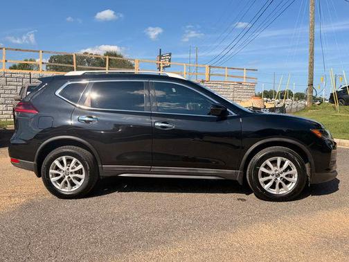 Magnetic Black 2018 Nissan Rogue SV