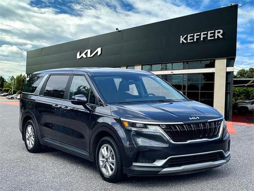 2022 Kia Carnival LX