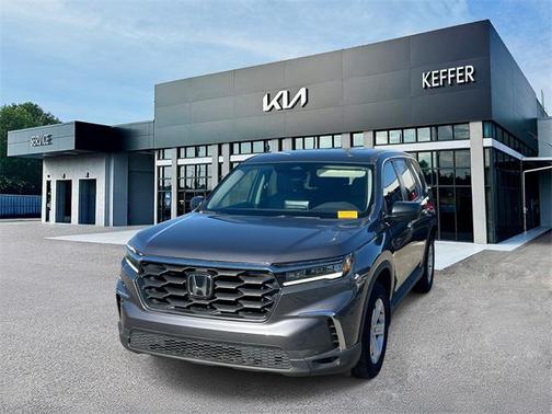 2023 Honda Pilot 2WD LX