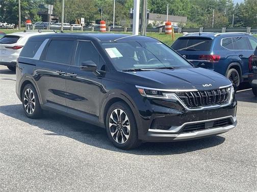 2024 Kia Carnival EX