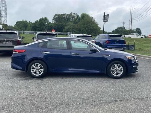 2018 Kia Optima LX