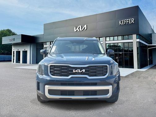 Midnight 2025 Kia Telluride S