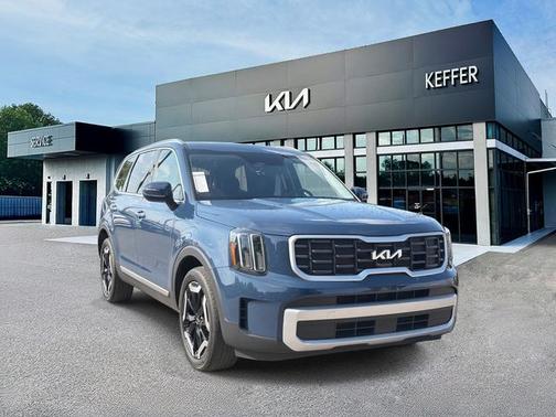 Midnight 2025 Kia Telluride S