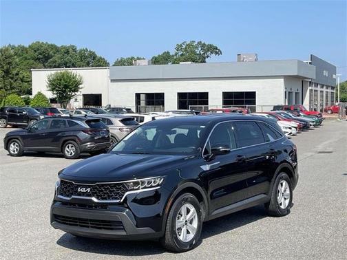 2022 Kia Sorento LX