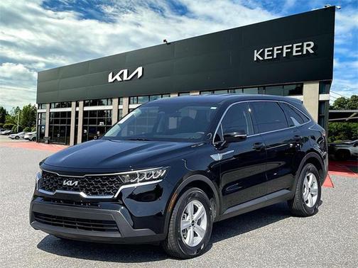 2022 Kia Sorento LX
