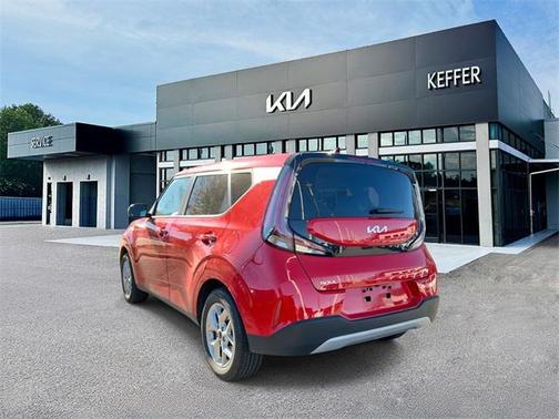 2024 Kia Soul LX